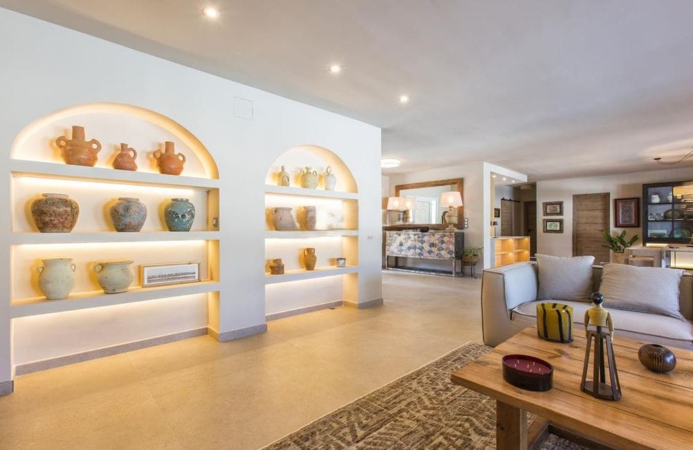 Villa zum Verkauf mit 4 Schlafzimmern und Pool in Denia, Alicante