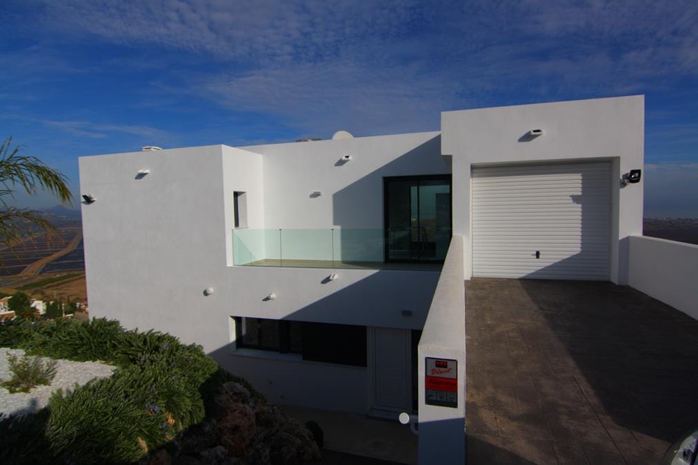 Impresionante villa de nueva construcción en venta con vistas al mar
