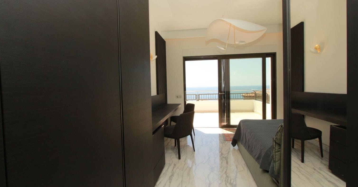 Villa met 4 slaapkamers en uitzicht op zee in Moraira
