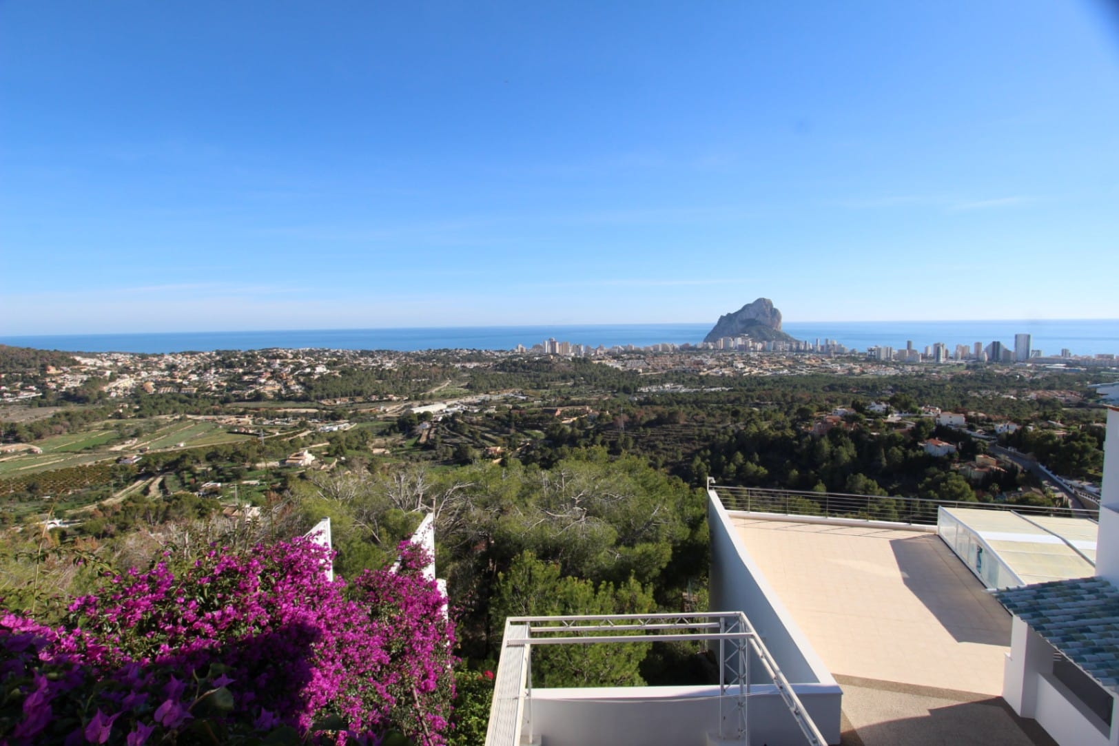VILLA À CALPE AVEC VUE IMPRENABLE