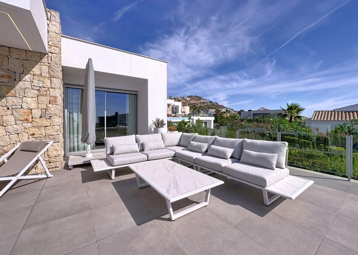 Villa moderne de 3 chambres avec vue sur la mer à Moraira