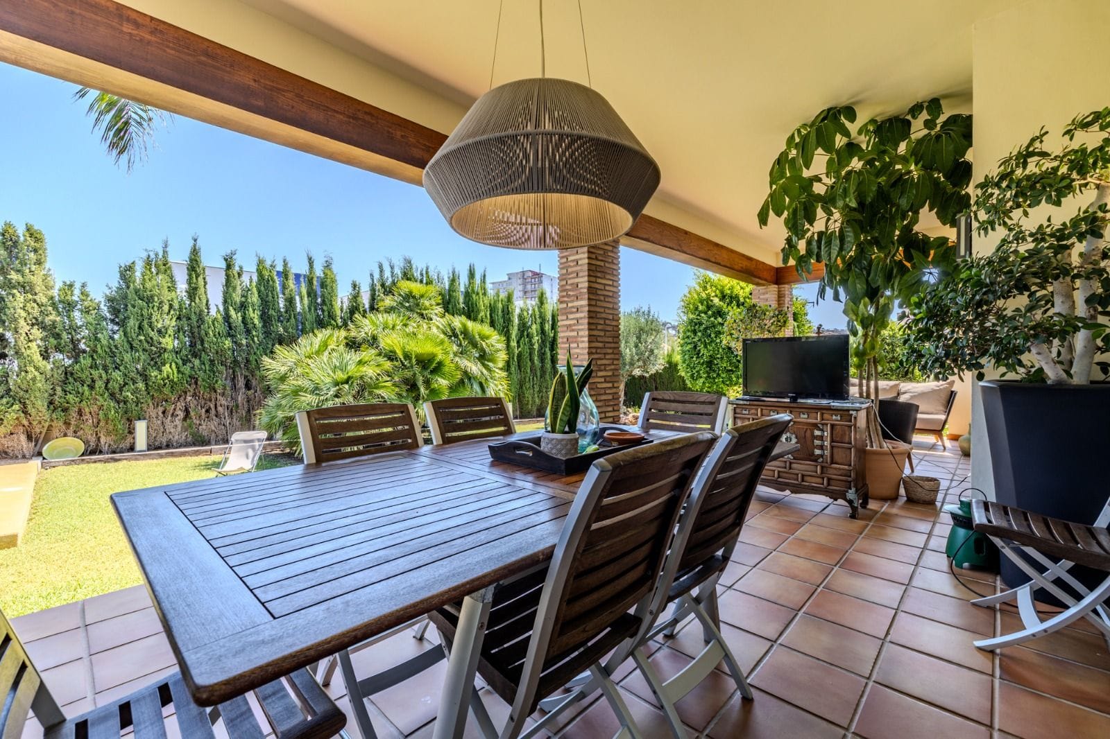 PRECIOSA VILLA EN DENIA MUY CERCA DEL PUEBLO