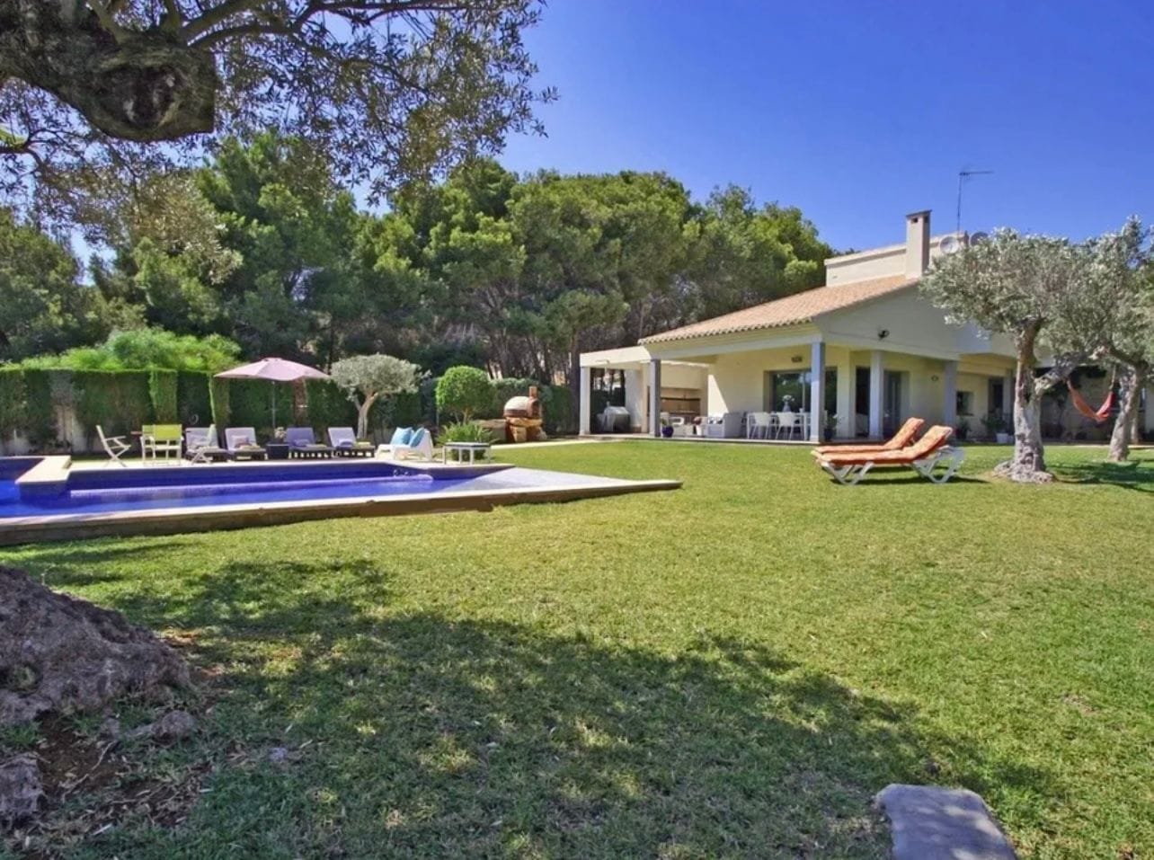 Villa a Solo 400m del Mar en Moraira