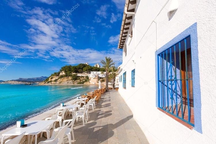 Ibiza stijl villa in El Portet, Moraira.