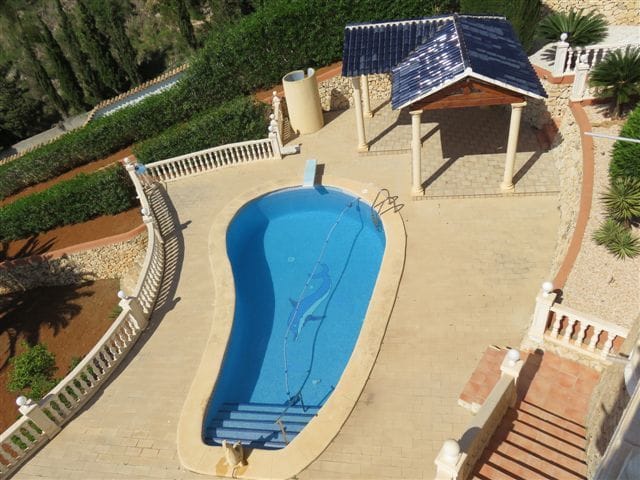 CHALET EN BENISSA 1ª LINEA