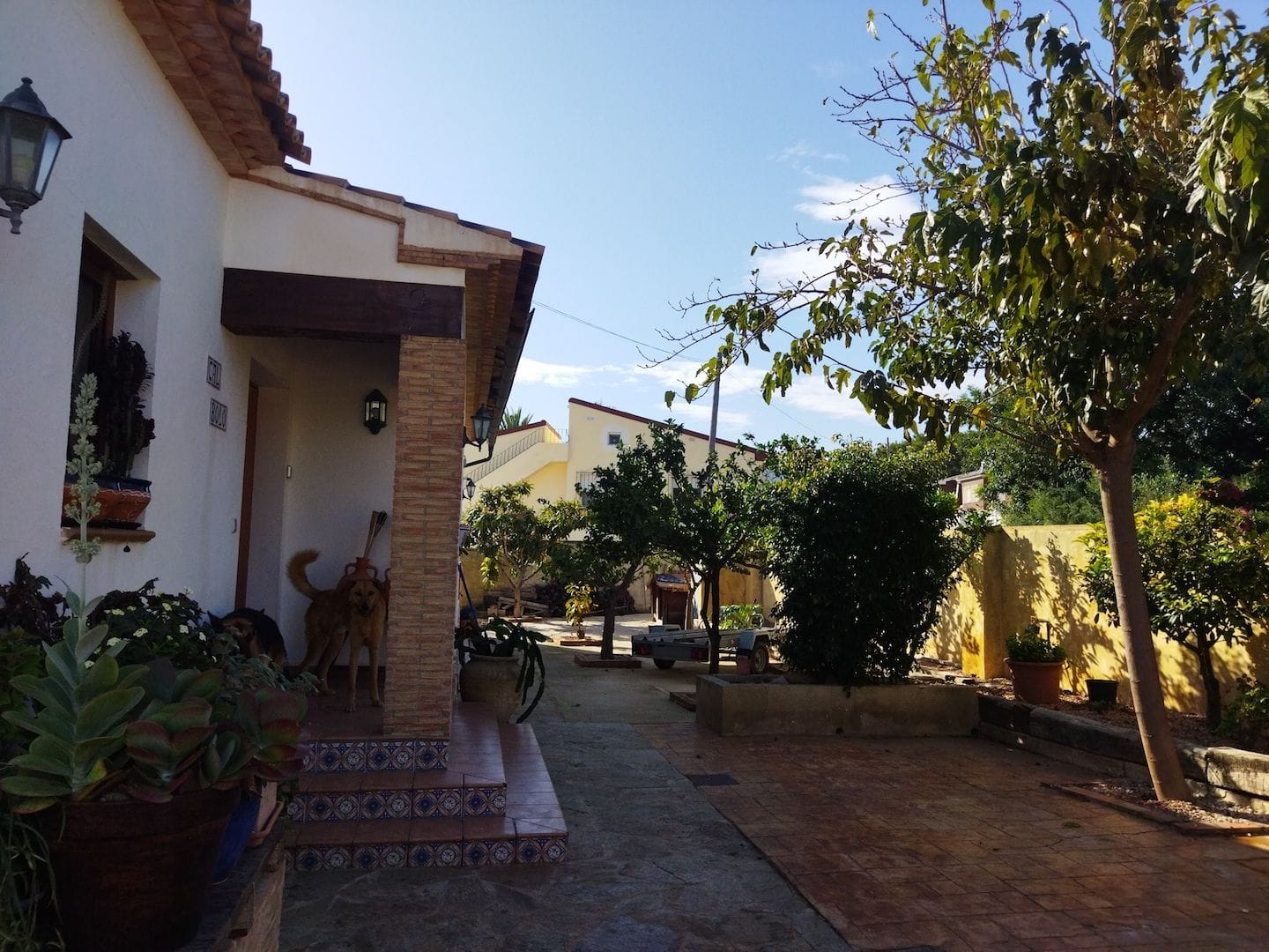 VILLA FANTASTIQUE AVEC UN EXCELLENT EMPLACEMENT