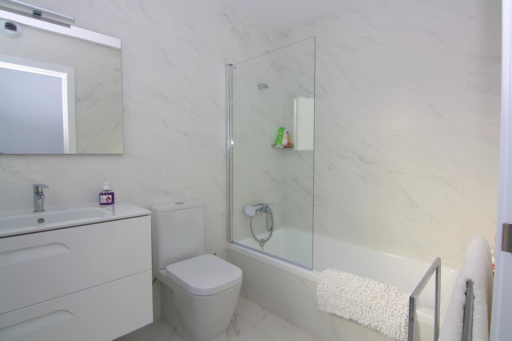 Impresionante villa de nueva construcción en venta con vistas al mar