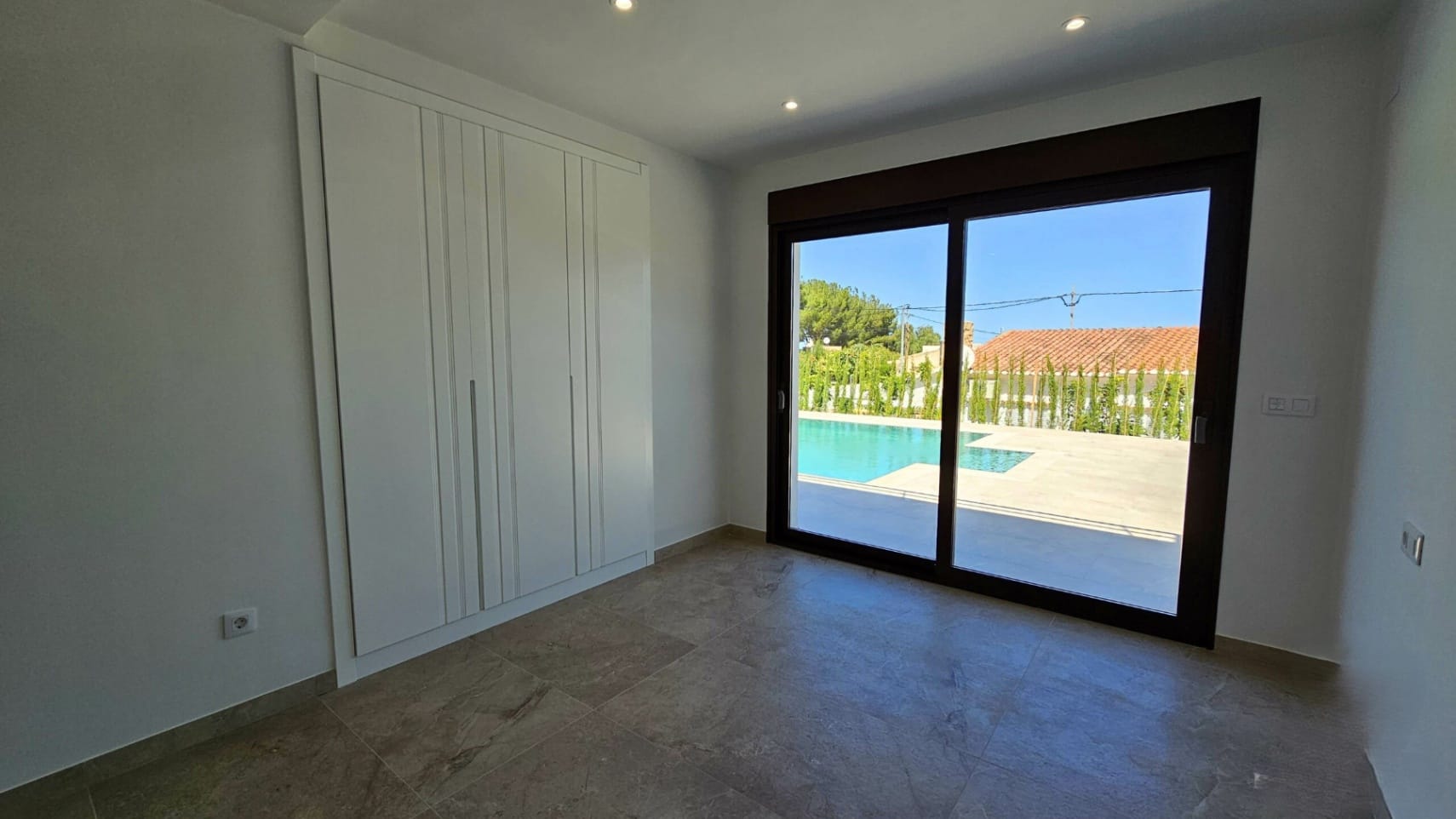 Villa mit 4 Schlafzimmern in Denia, Montgó