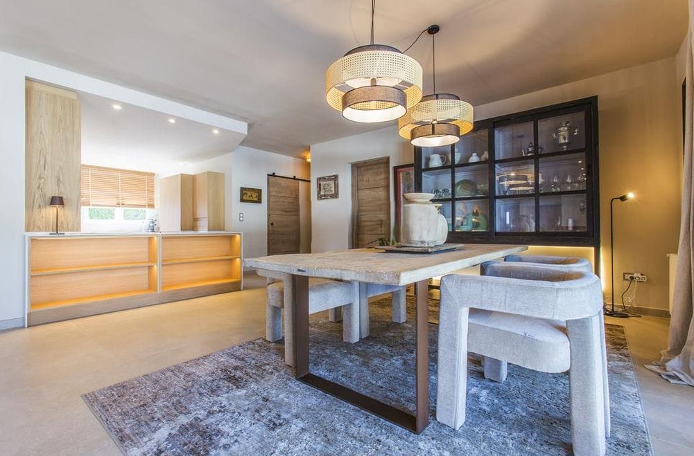 Villa zum Verkauf mit 4 Schlafzimmern und Pool in Denia, Alicante
