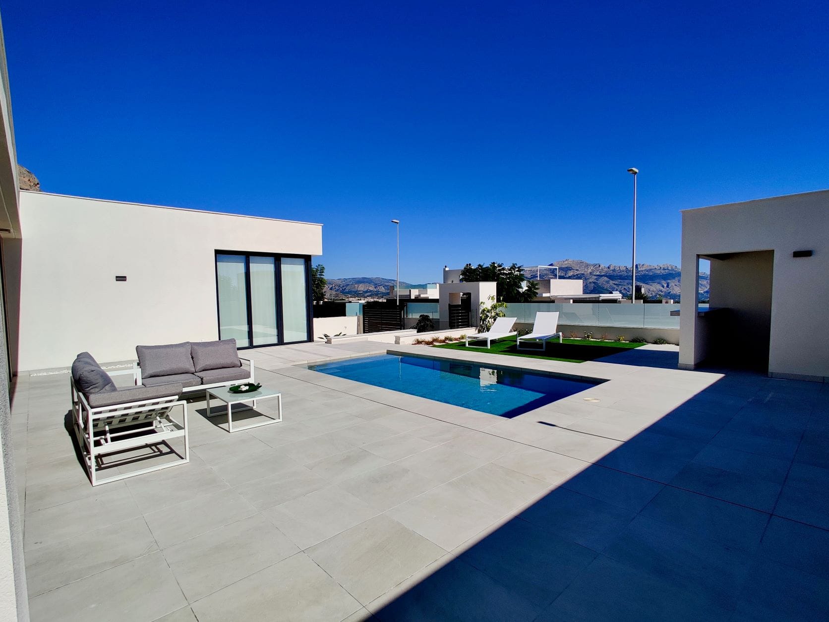 3 slaapkamer villa met uitzicht op zee in de buurt van Albir en Benidorm