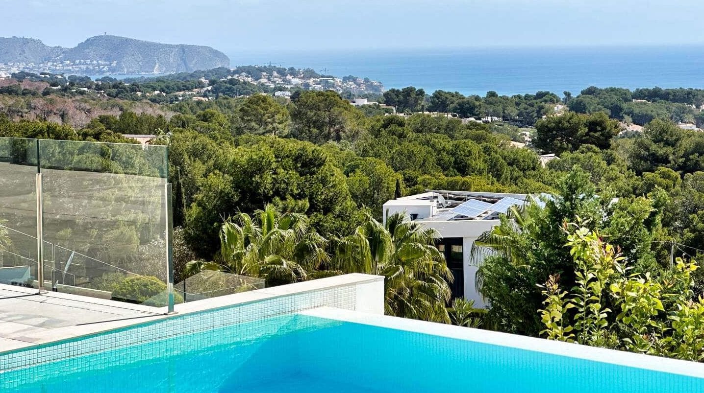 Exclusieve Luxe Villa met Panoramisch Uitzicht op Zee in Benissa