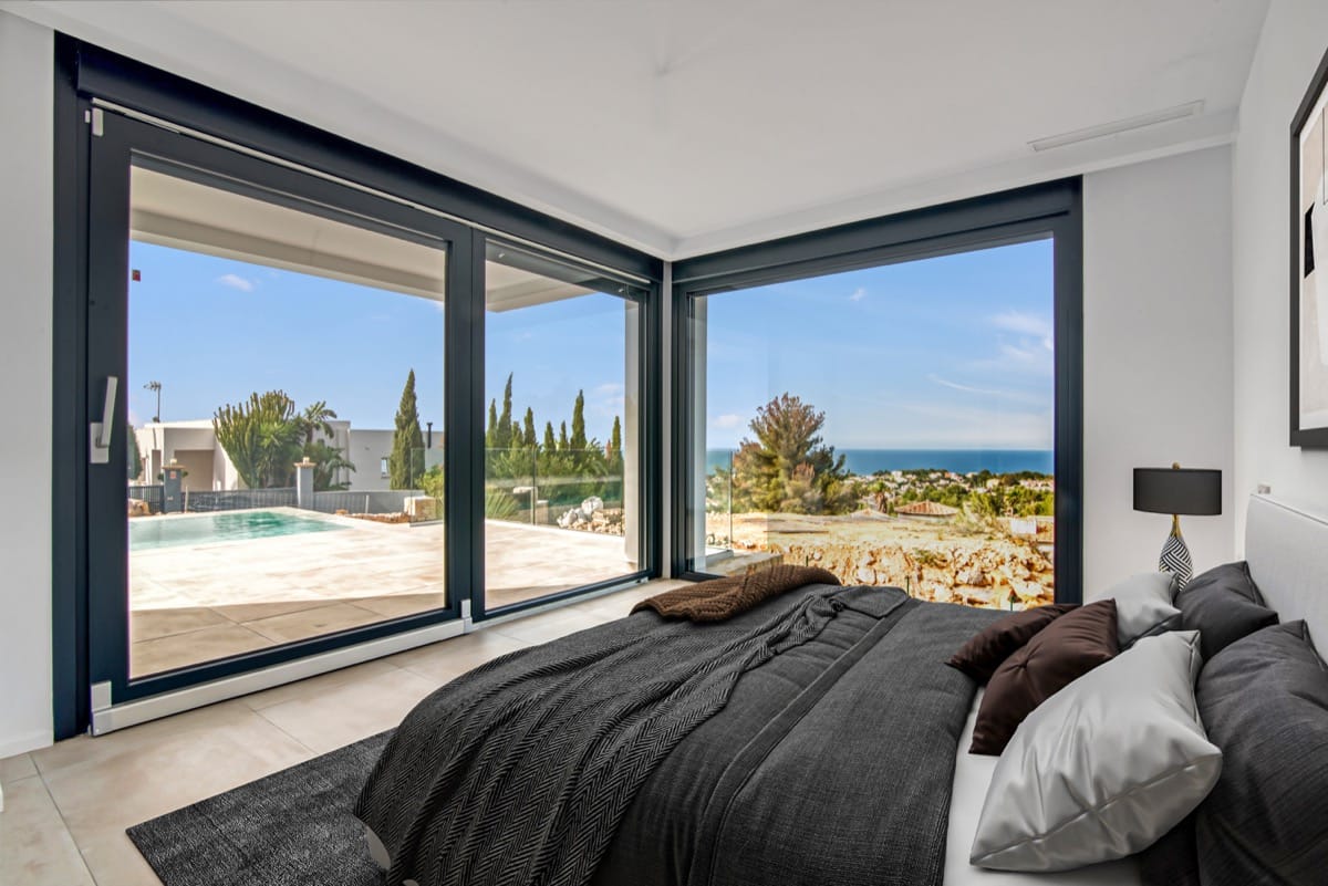 Luxury Villa with Sea Views and Natural Surroundings in Dénia