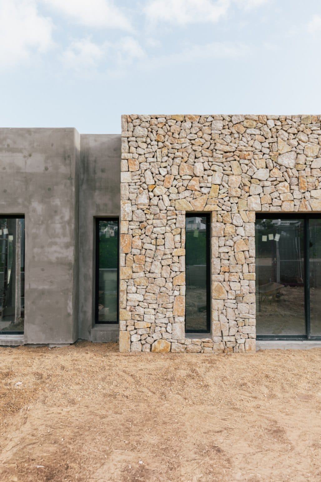 Villa mediterránea de obra nueva con vistas al Montgó – En construcción