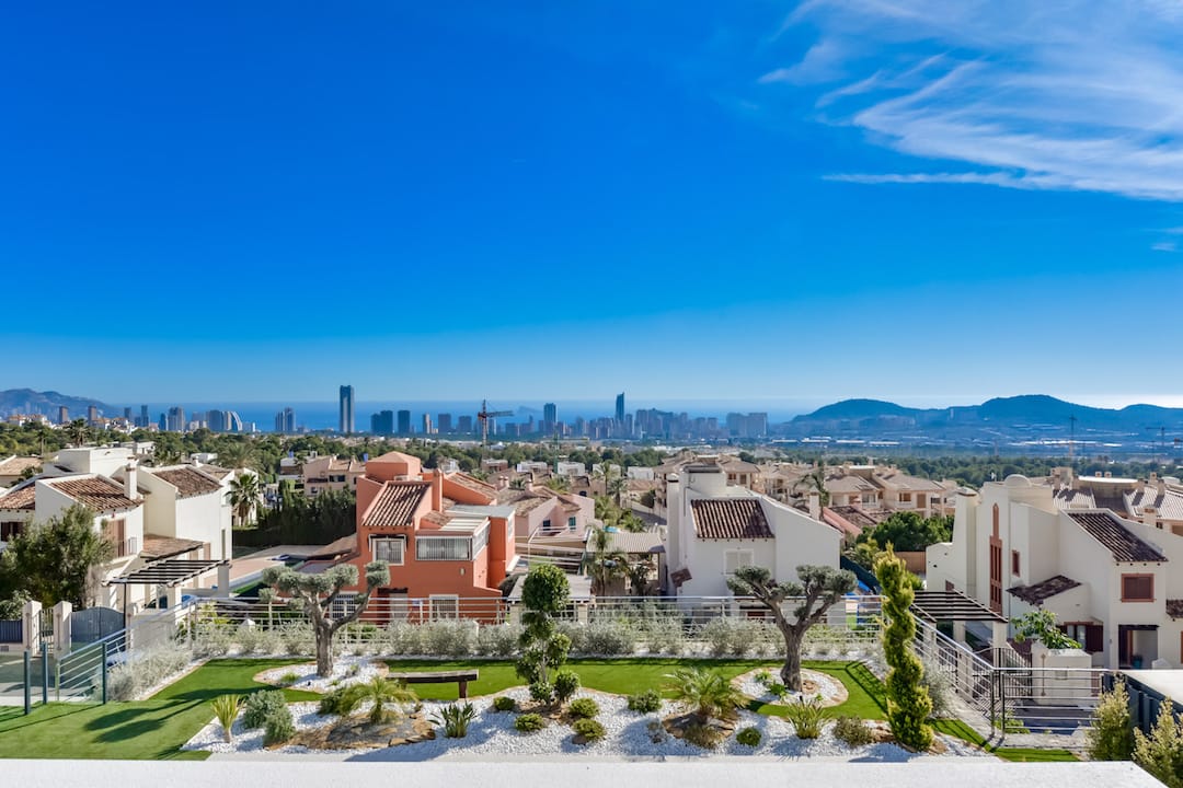 VILLA EN FINESTRAT