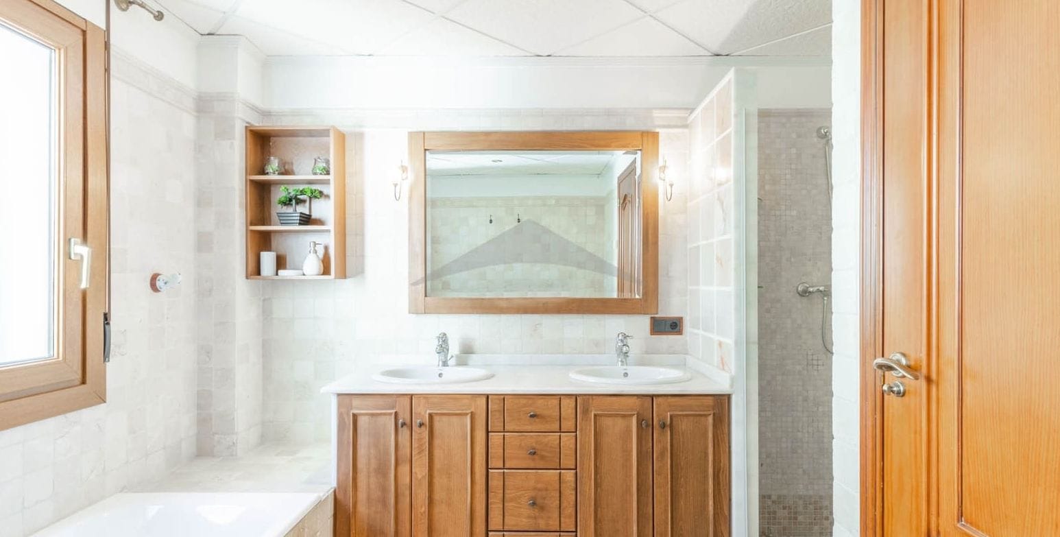 Extraordinair villa met zwembad en tuin, 4 slaapkamers.