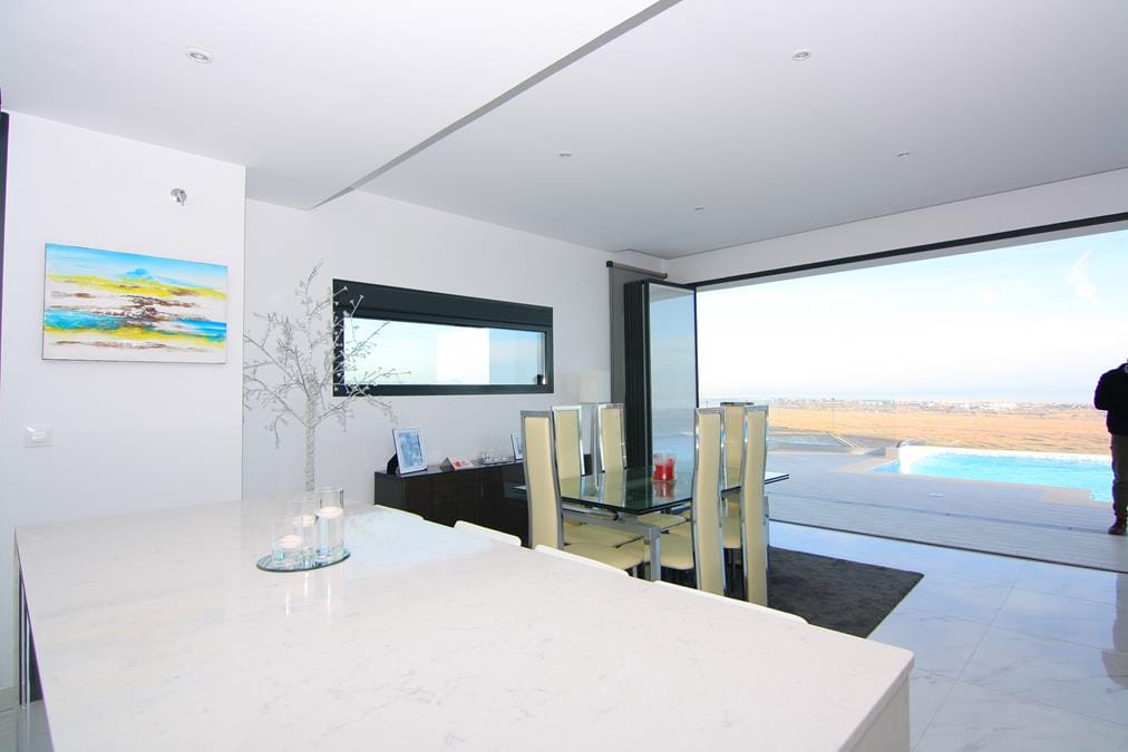 Impresionante villa de nueva construcción en venta con vistas al mar