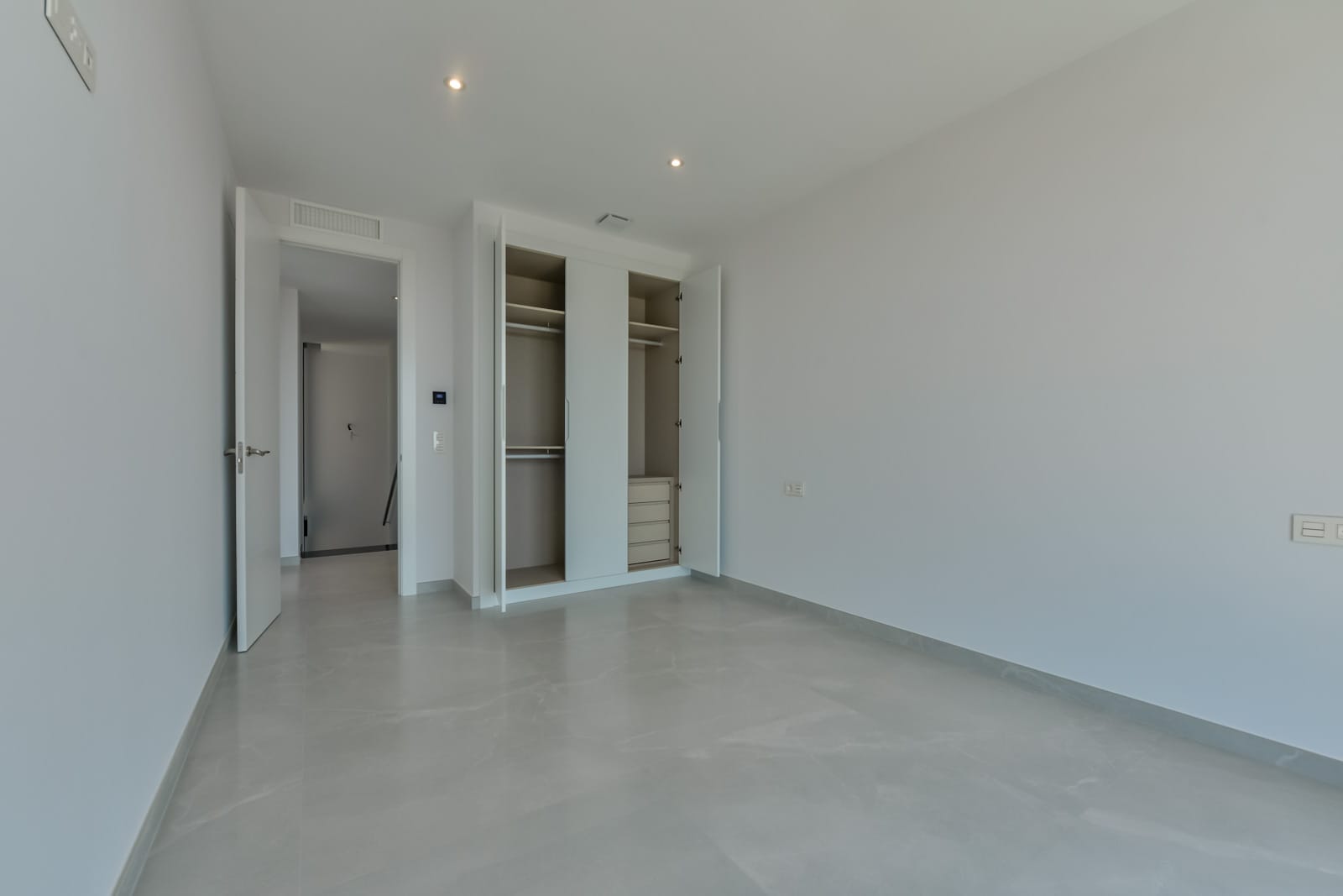 Magnífica villa moderna con vistas al mar en Benidorm