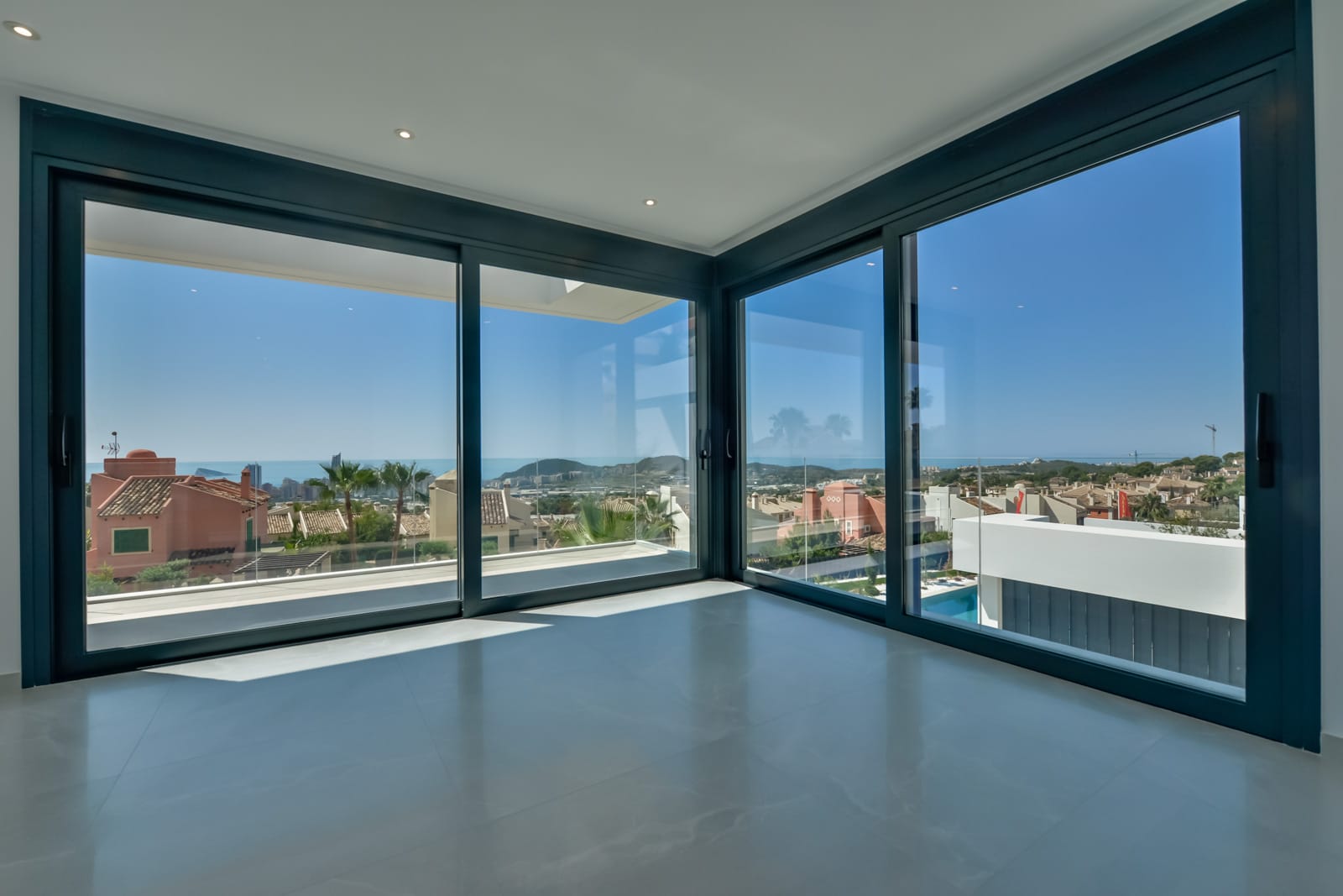 Magnífica villa moderna con vistas al mar en Benidorm