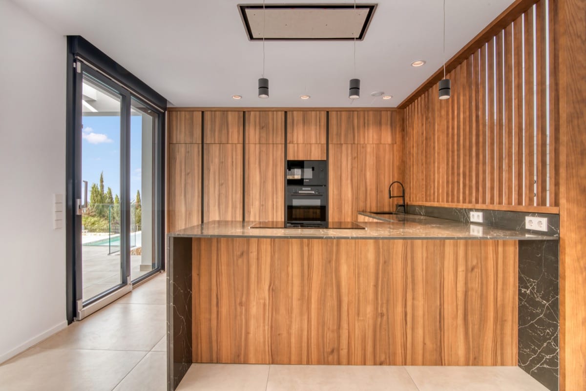 Luxury Villa with Sea Views and Natural Surroundings in Dénia