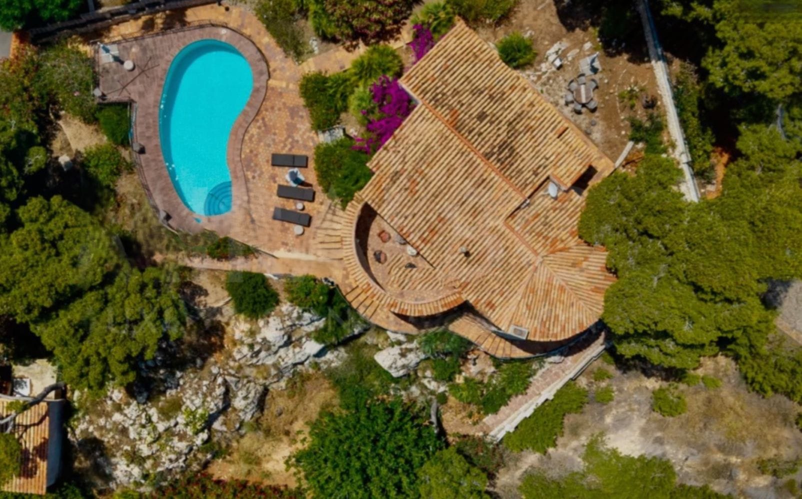 Villa de 3 dormitorios con impresionantes vistas al mar en Javea