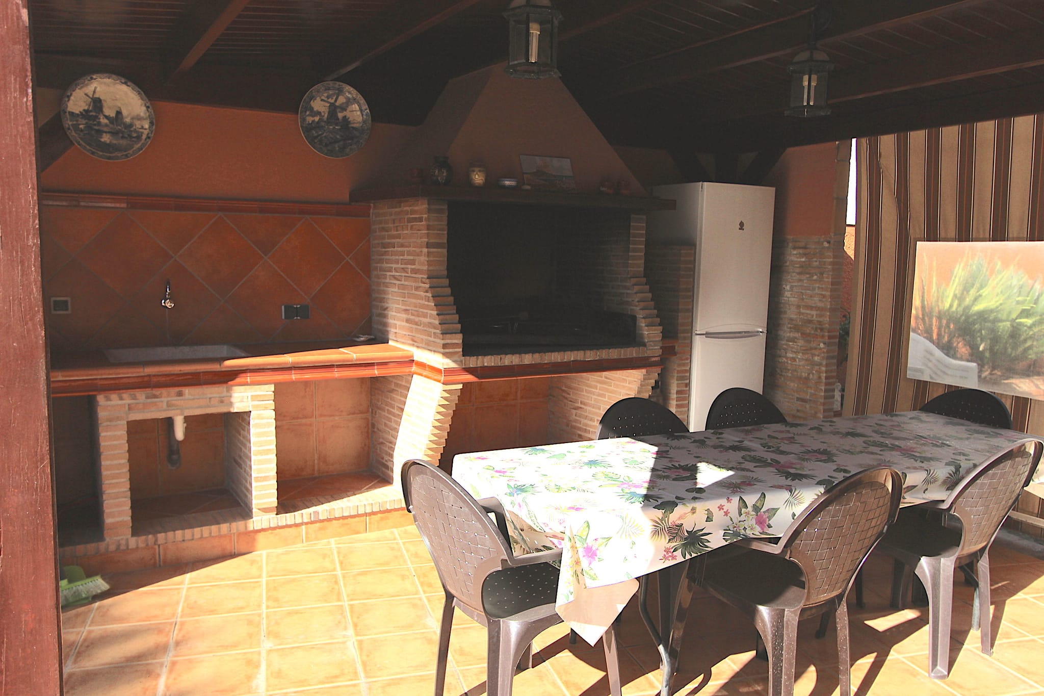 VILLA TRÈS PROCHE DE LA PLAGE ET DES SUPERMARCHÉS
