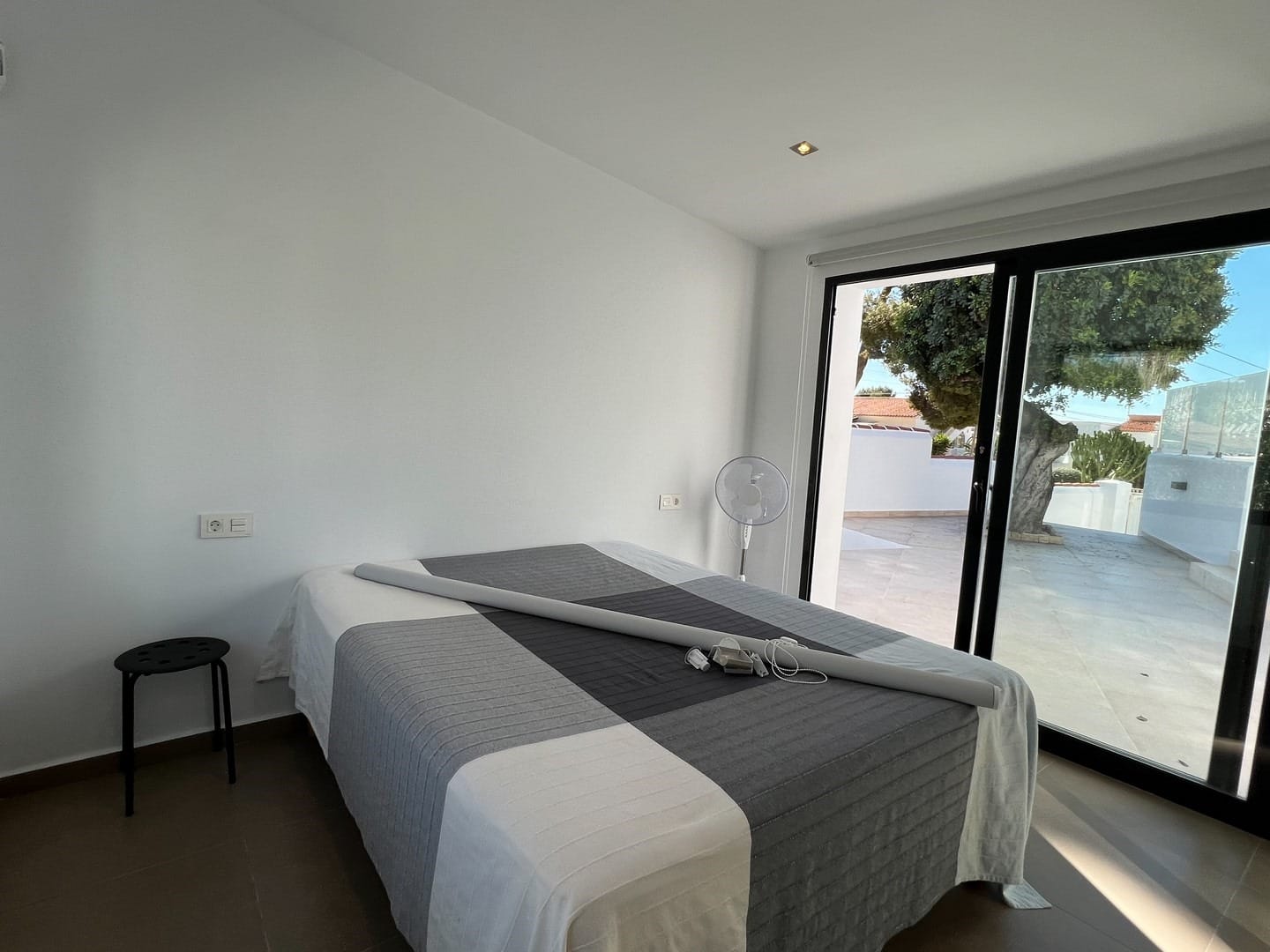 VILLA MODERNE EXCLUSIVE À VENDRE À MORAIRA