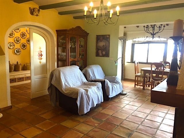 Chalet independiente en venta en Denia