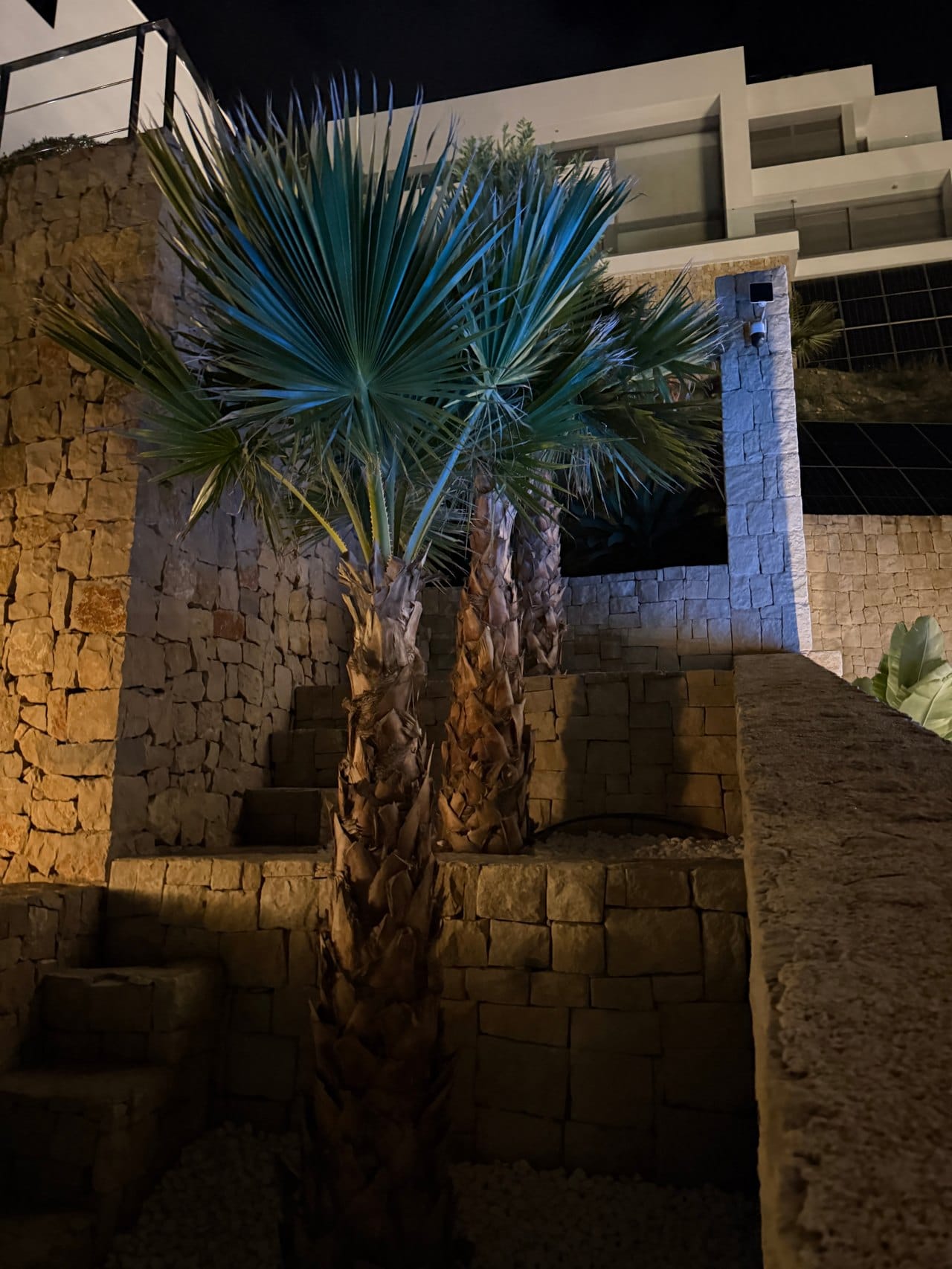 Espectacular villa de lujo con vistas al mar en Moraira, terrazas panorámicas, piscina infinity y azotea wellness