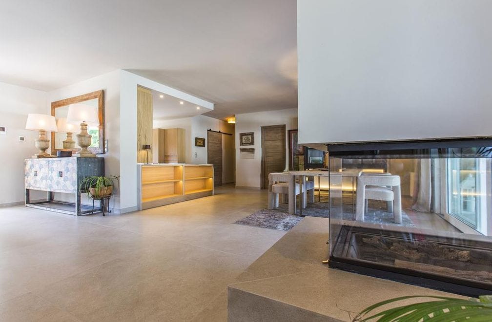Villa zum Verkauf mit 4 Schlafzimmern und Pool in Denia, Alicante