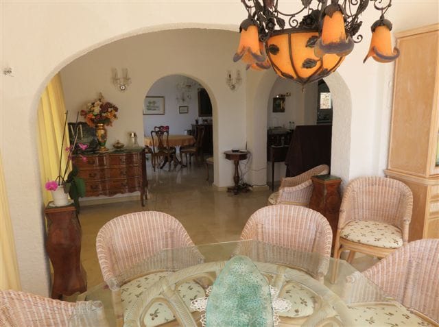 CHALET EN BENISSA 1ª LINEA