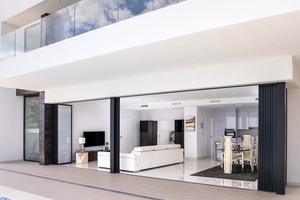 Impresionante villa de nueva construcción en venta con vistas al mar