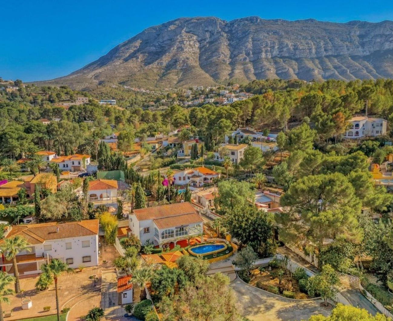 Klassische Villa in Las Rotas, Dénia
