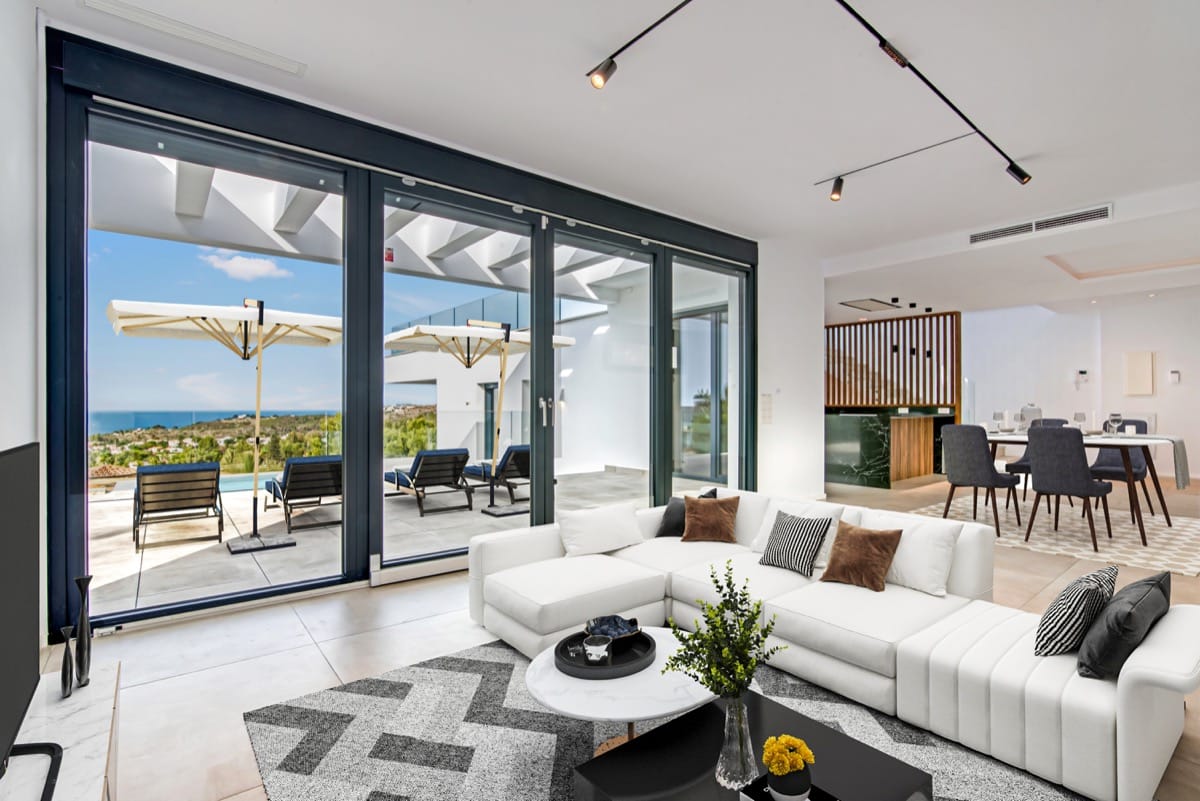 Luxury Villa with Sea Views and Natural Surroundings in Dénia