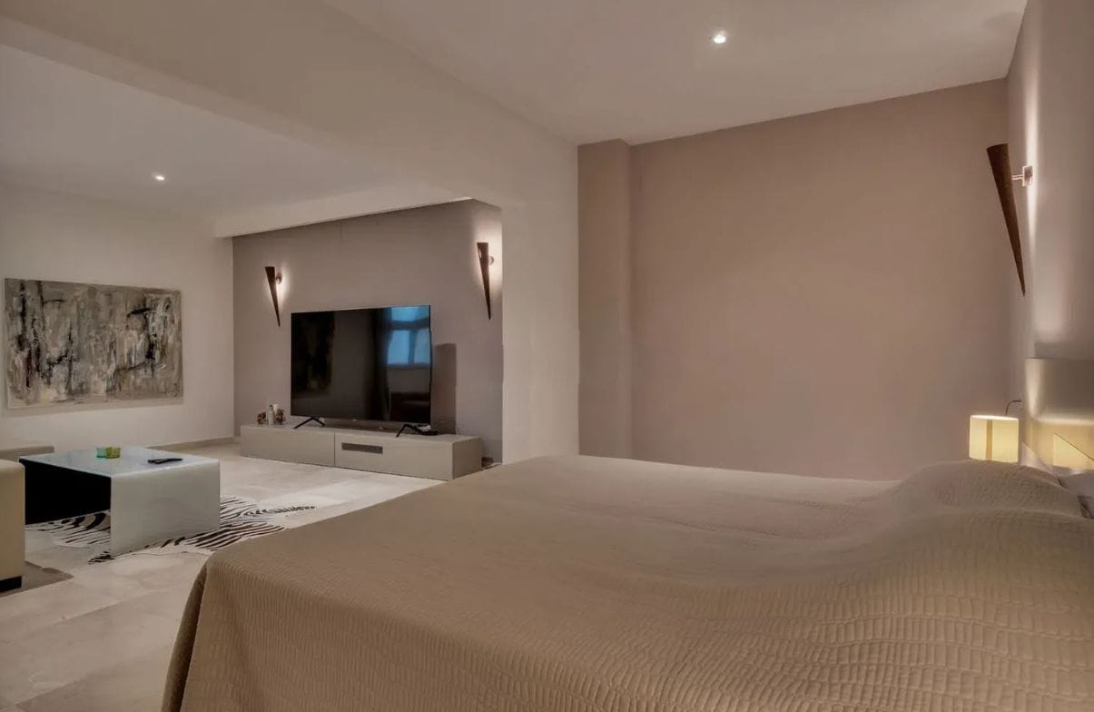 Sea view villa in Moraira with 4 bedrooms