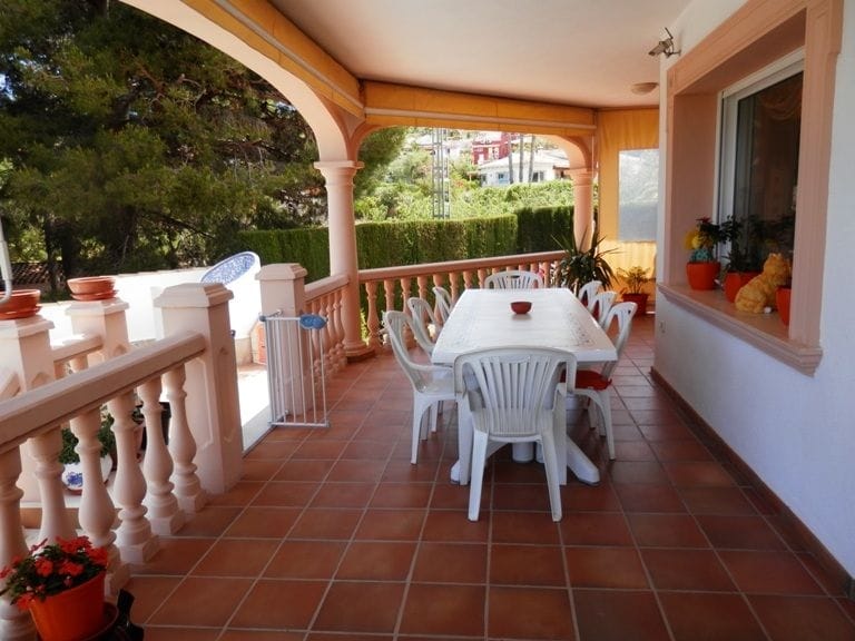 Belle villa à Denia avec vue sur la mer et le Montgó