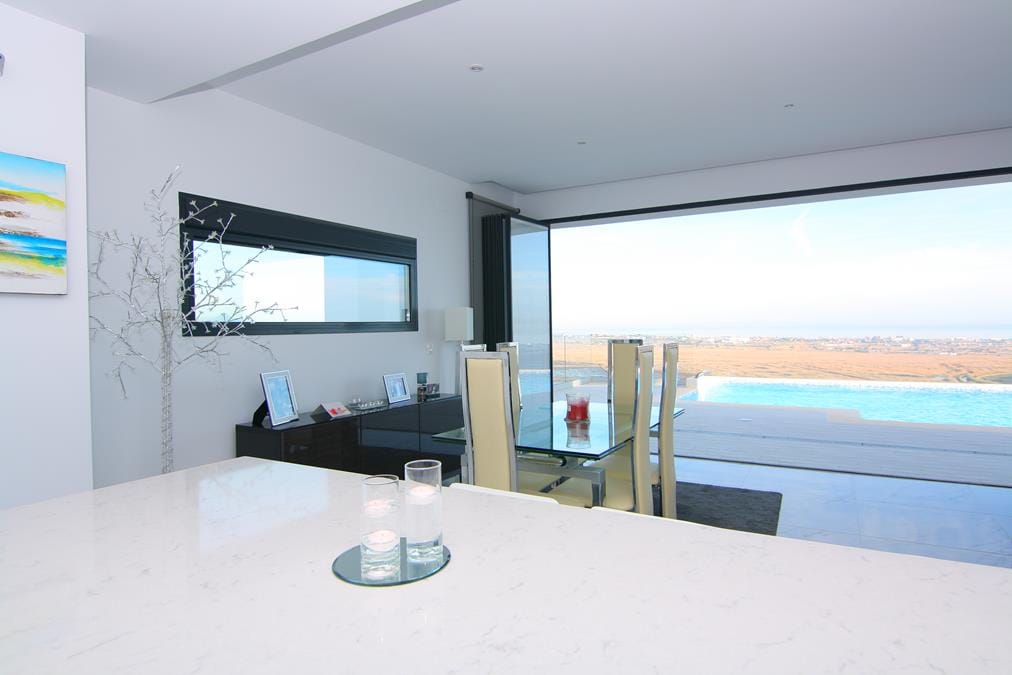 Impresionante villa de nueva construcción en venta con vistas al mar