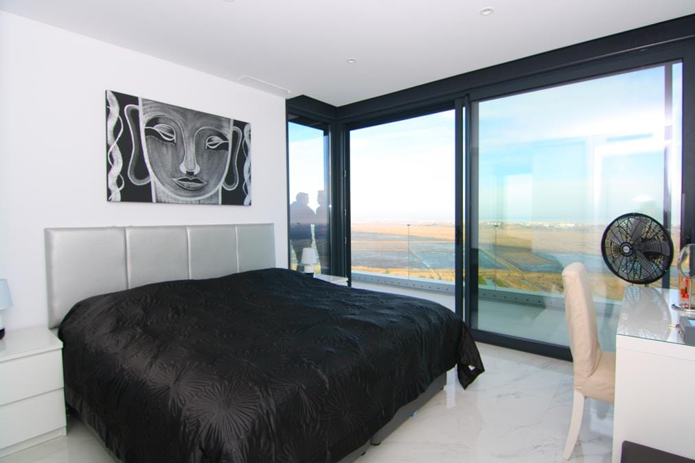 Impresionante villa de nueva construcción en venta con vistas al mar