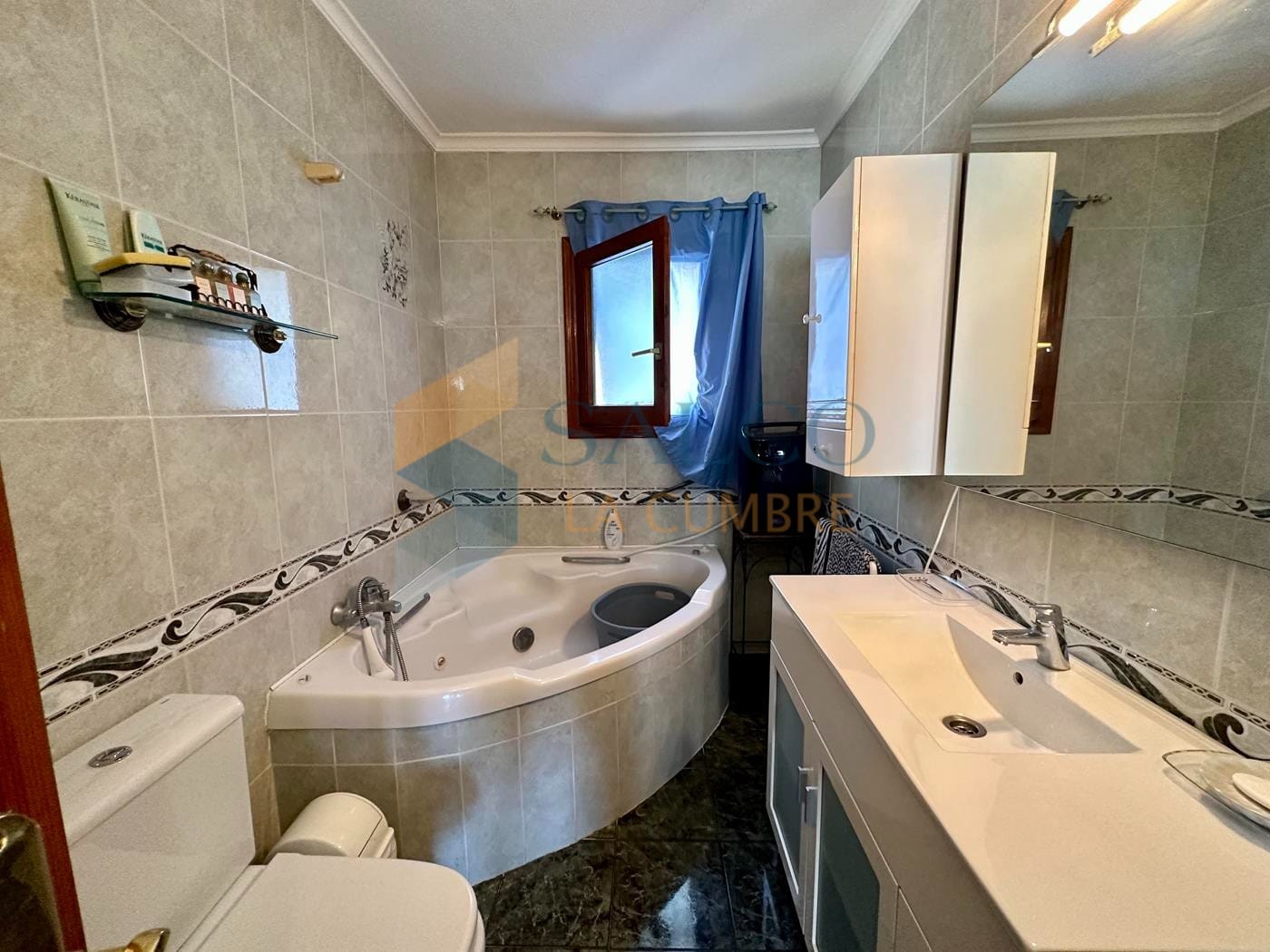 Villa met zwembad, tuin en uitzicht op zee in Cumbre del Sol