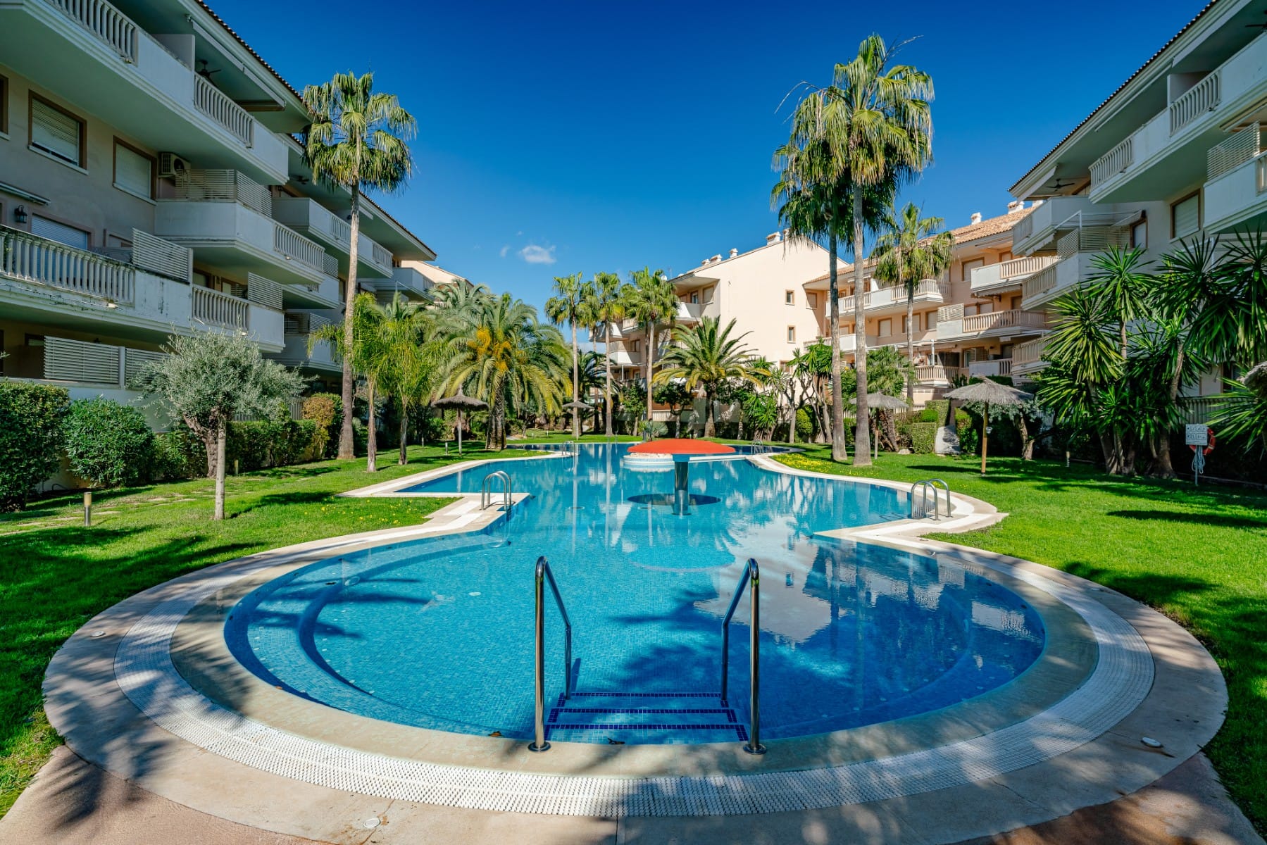 Venta. Apartamento en Jávea