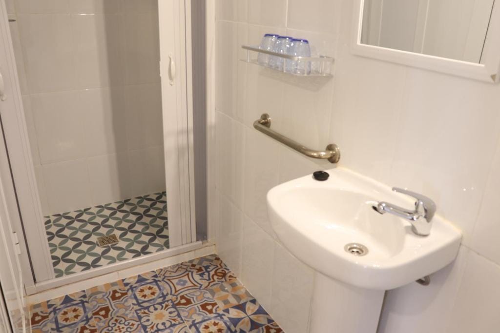 HOSTAL EN VENTA EN CALPE
