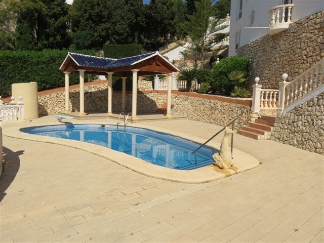 CHALET EN BENISSA 1ª LINEA