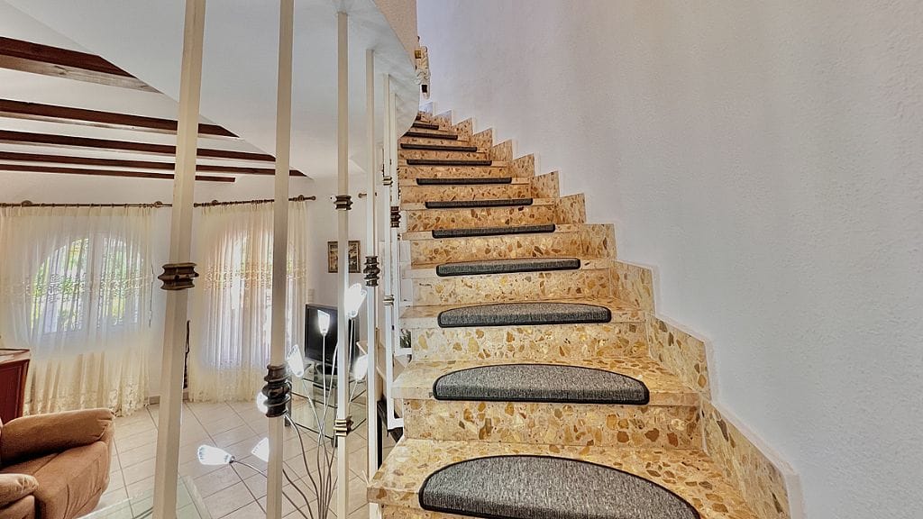 Villa met privé zwembad en uitzicht in Santa Lucia gebied van Denia