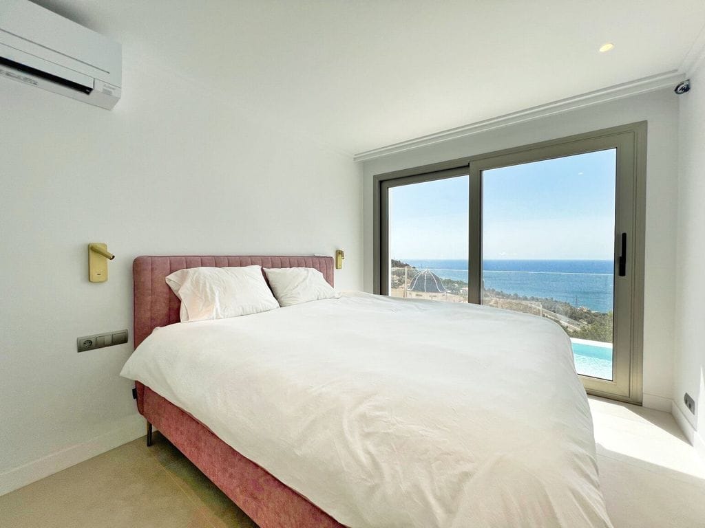 Villa moderna en Altea con vistas al mar