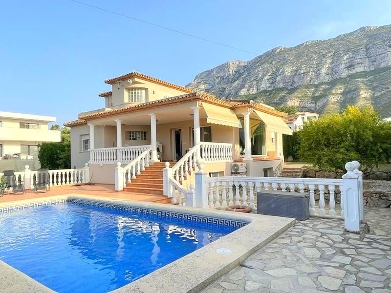 Chalet en Denia