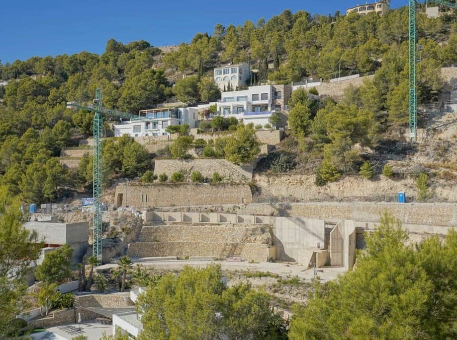 LUXE VILLA MET UNIEK ONTWERP IN BENISSA