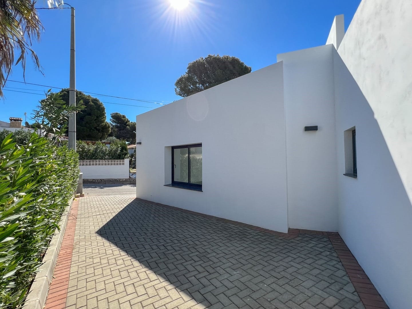 VILLA MODERNE EXCLUSIVE À VENDRE À MORAIRA