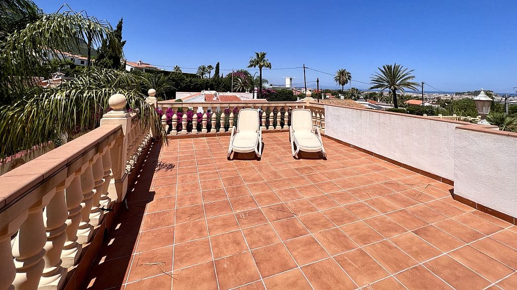 Villa met privé zwembad en uitzicht in Santa Lucia gebied van Denia