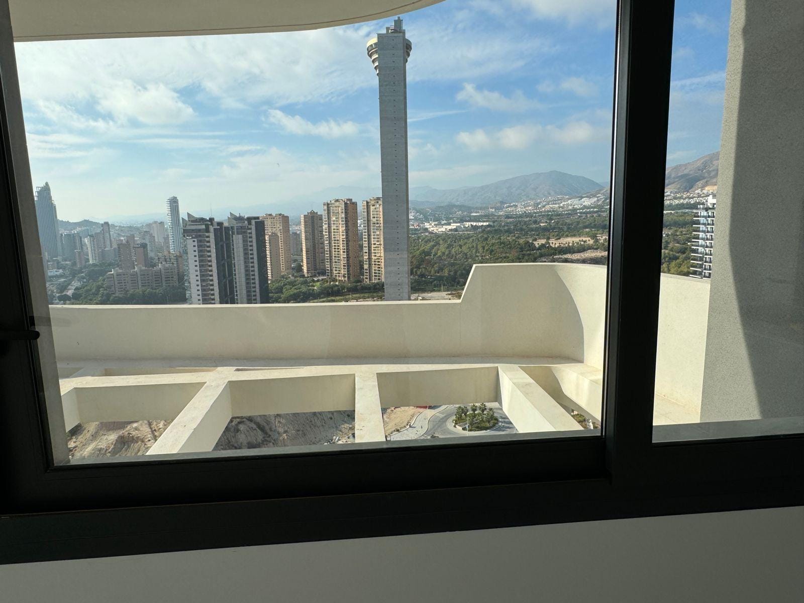 Nowoczesny penthouse z panoramicznym widokiem w Benidormie