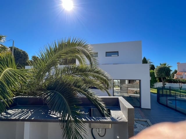VILLA MODERNE EXCLUSIVE À VENDRE À MORAIRA