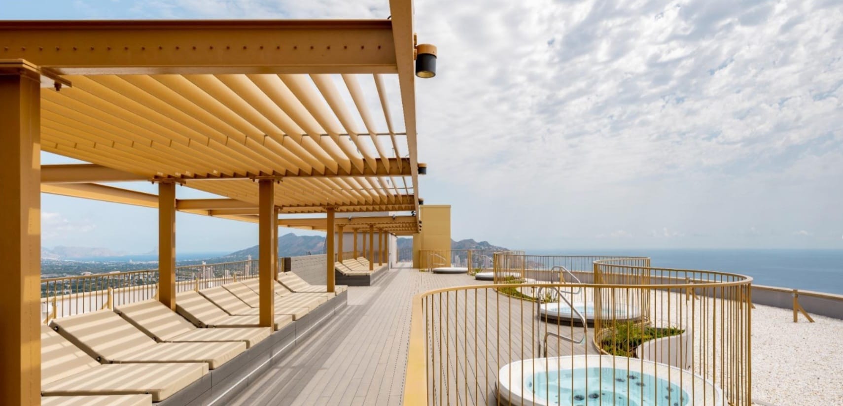 Apartment on the beach of Poniente Benidorm, Floor 25